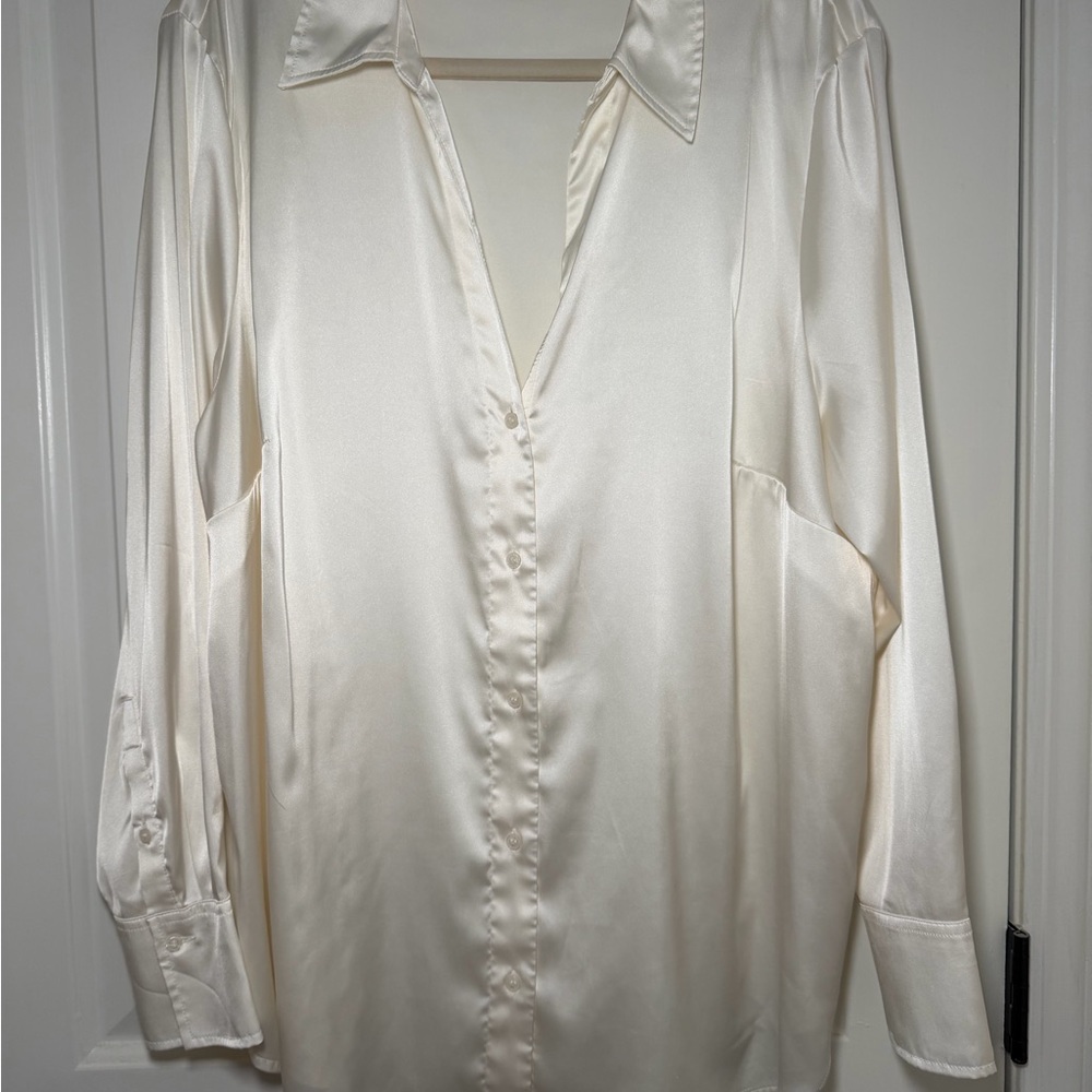 H&M V-Neck blouse - Picture 5 of 5